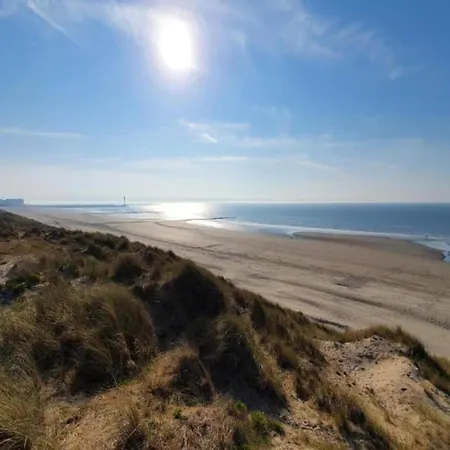 In By The Marina Lejlighed