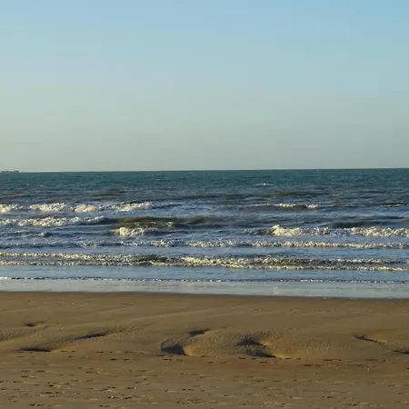 In By The Marina Lejlighed *